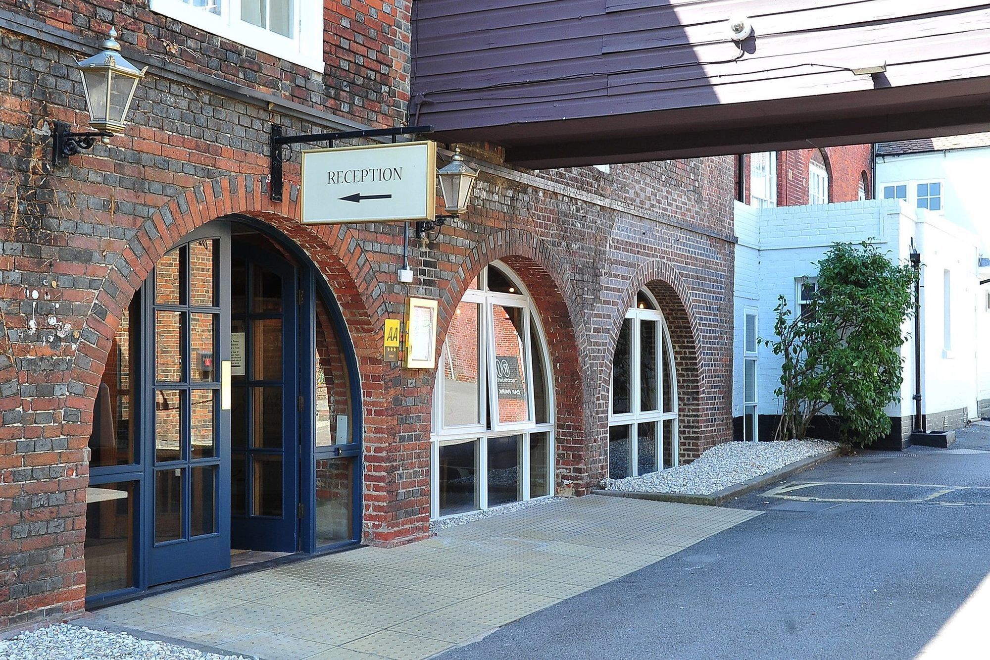 Red Lion Hotel By Greene King Inns フェアラム エクステリア 写真
