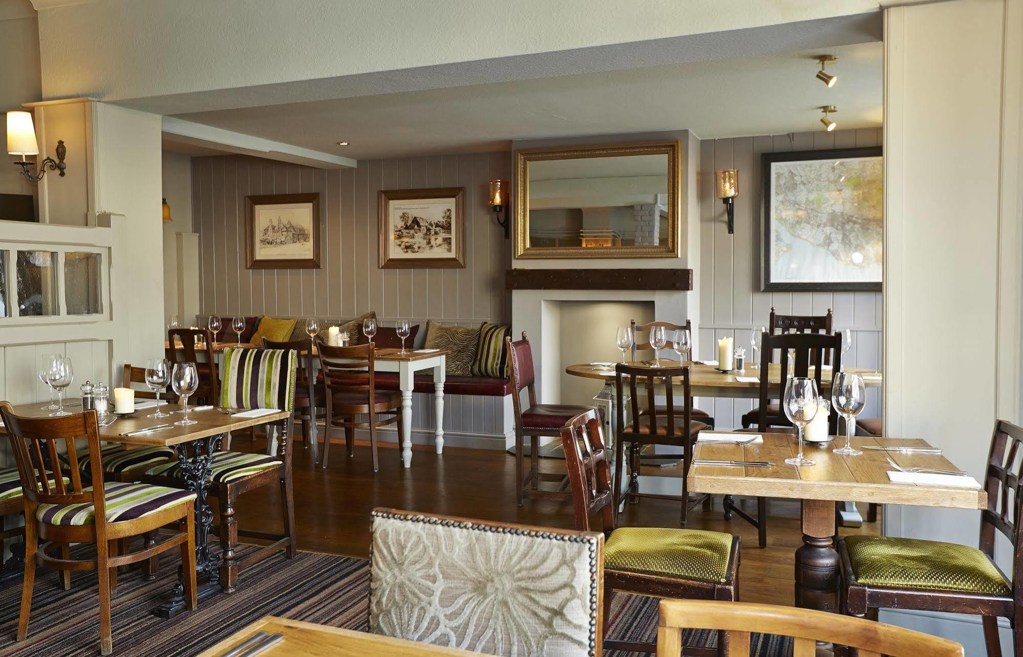 Red Lion Hotel By Greene King Inns フェアラム エクステリア 写真