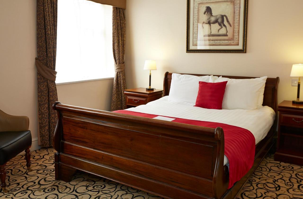 Red Lion Hotel By Greene King Inns フェアラム エクステリア 写真